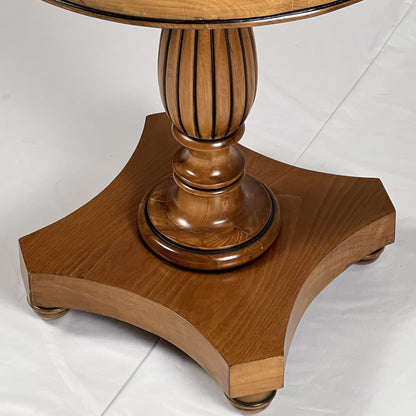 Round Pedestal Table with Fluted Column